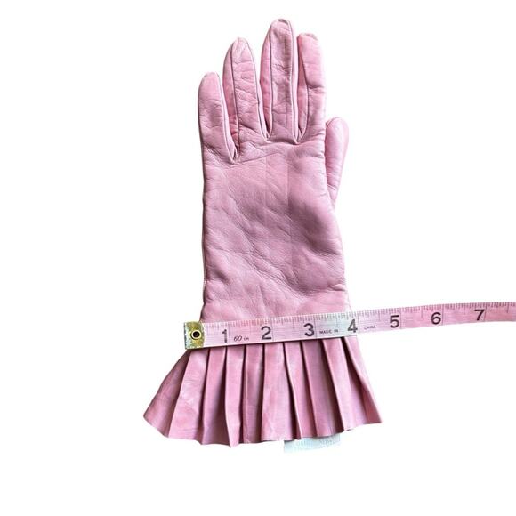 NWT- Shaneen Huxham Genuine Leather Ruffle Cuff Pink Gloves- Size 6.5 - Picture 13 of 15